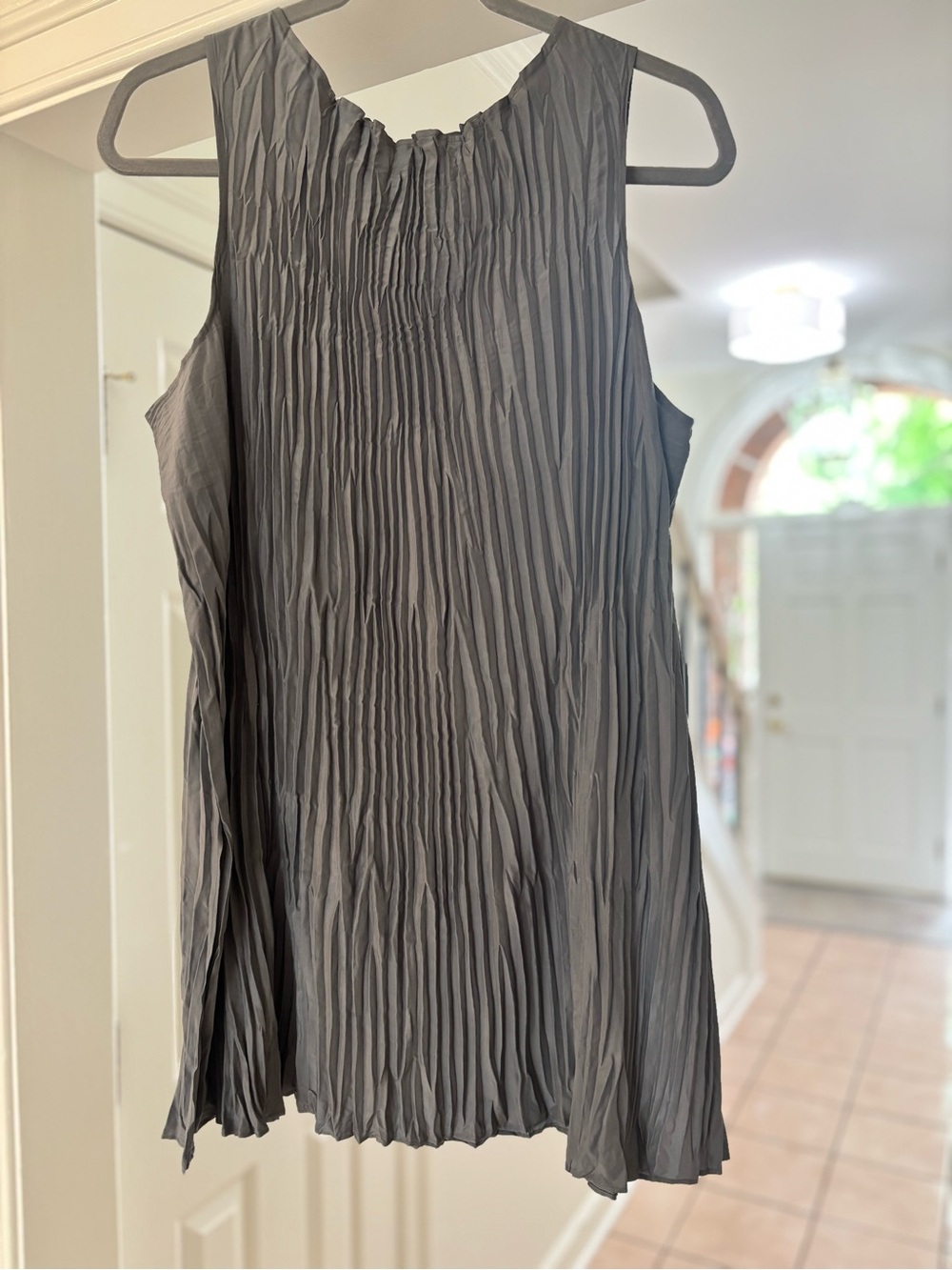 Eileen Fisher Gray Silk Crinkle Pleated Tunic Tank Top Size S 100% Silk